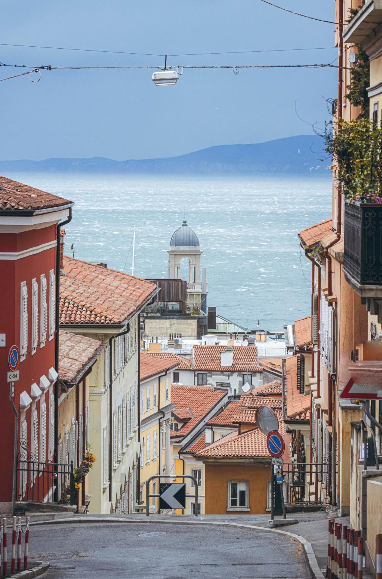 Apartamento Mansarda Piazza Venezia Trieste Exterior foto